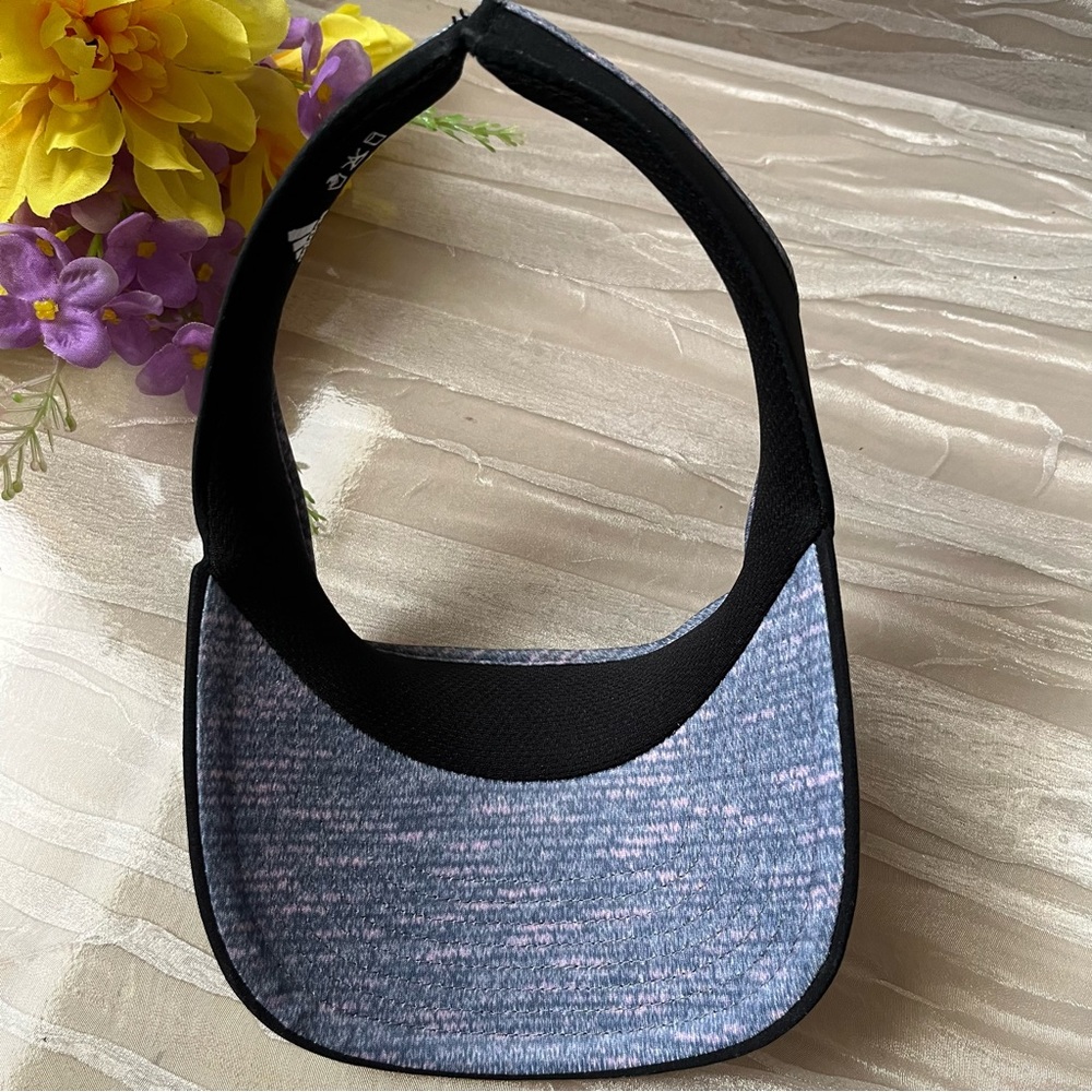 Adidas Visor - image 5